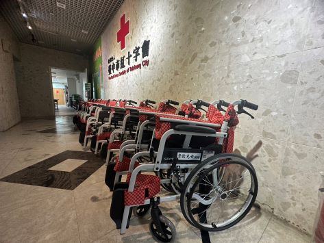 康得貿易有限公司-捐贈輪椅致社團法人臺中市紅十字會